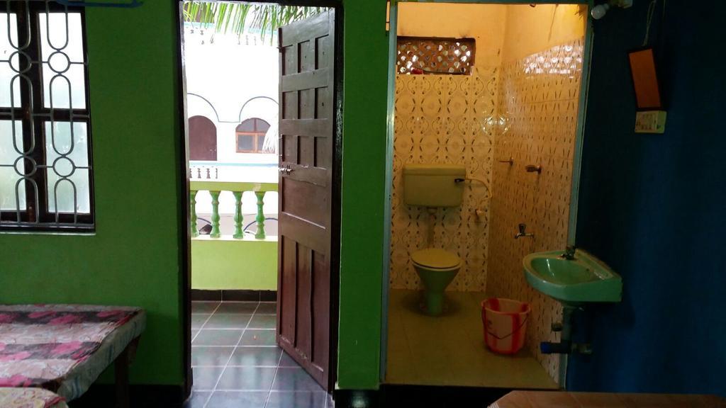 Savitri Guest House Arambol Ruang foto