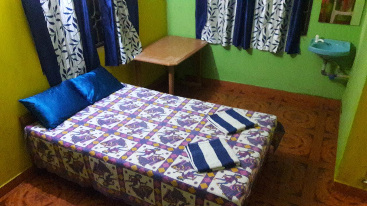 Savitri Guest House Arambol Bagian luar foto