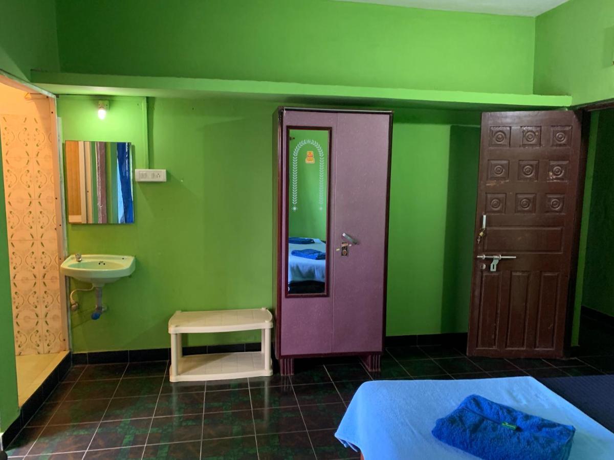 Savitri Guest House Arambol Bagian luar foto