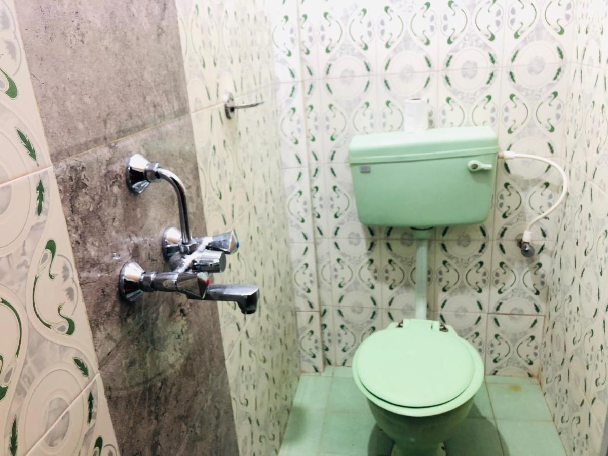 Savitri Guest House Arambol Bagian luar foto